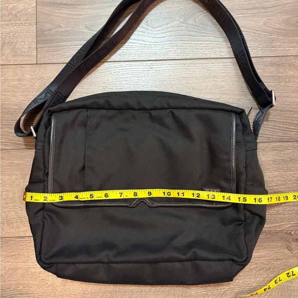 Tumi Black Messenger Bag for Men - Picture 7 of 7